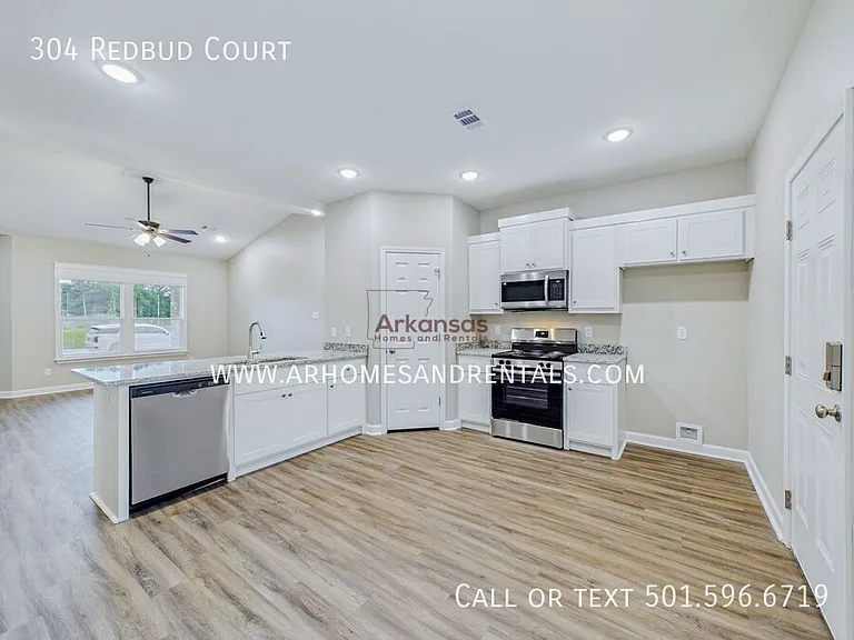 304 Redbud Ct — Photo 5