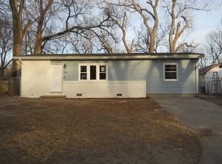 306 S Stewart Dr, Haysville, KS 67060