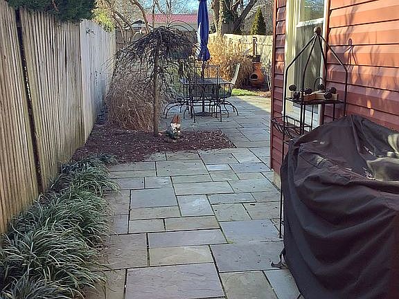 Side & patio