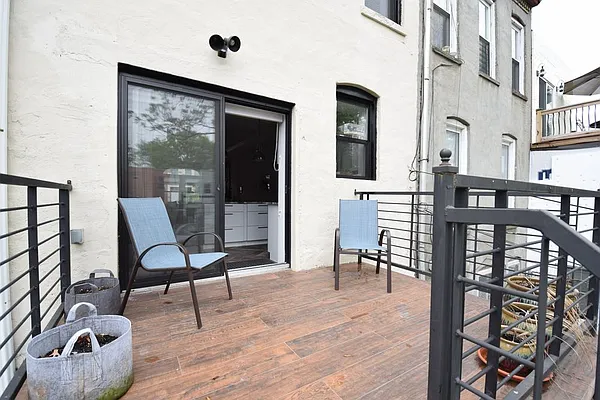 Rented by Rolling Stone Realty LLC | media 12