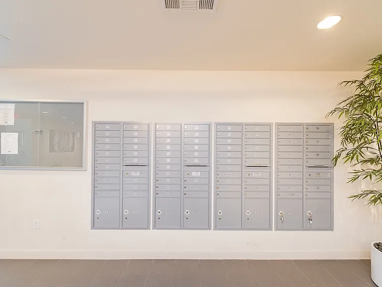 436 S Virgil Ave #308 — Photo 25