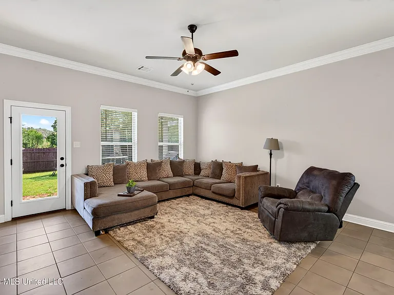 16463 Millsaps Ave — Photo 10