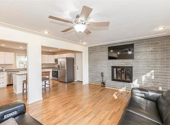 4th image of 2718 S 28th St