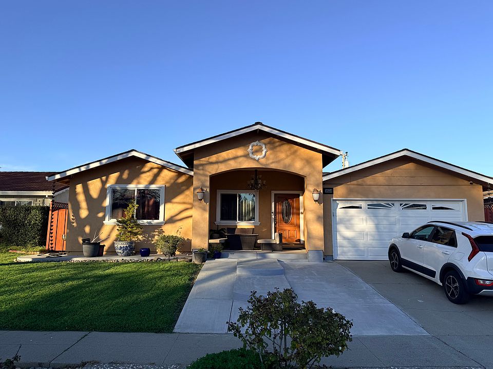1st image of 38550 Acacia St