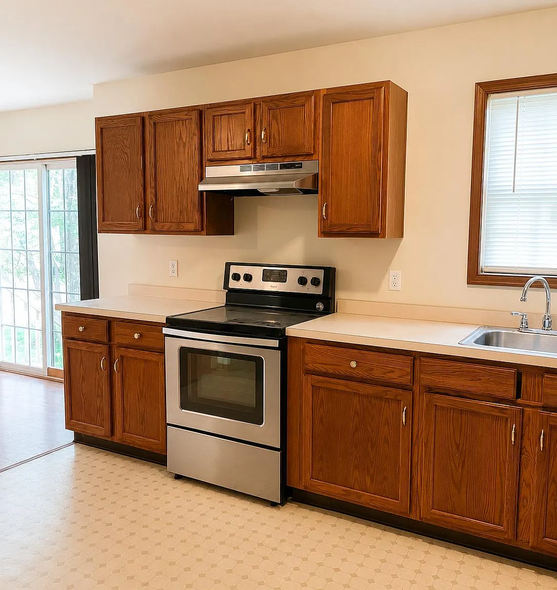 3 bed, 1.5 bath, 1736 sqft, $1,950 — Photo 4