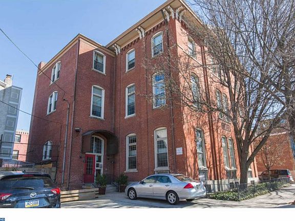 2nd image of 915 Bainbridge St APT 103