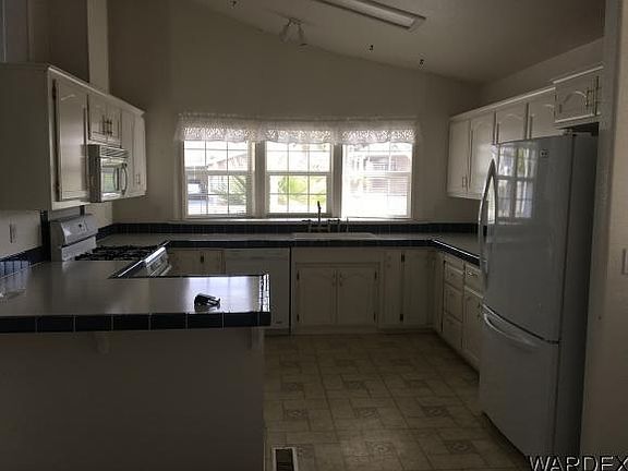 2nd image of 775 Desert Crest Dr