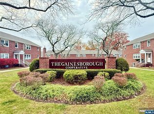 293 Bogert Rd APT 1A, River Edge, NJ 07661