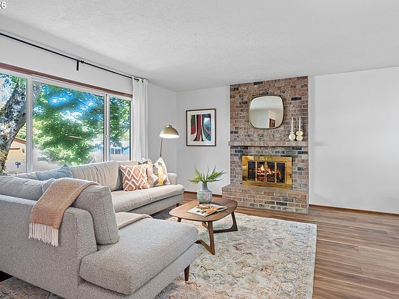 4th image of 11080 SW 83rd Ave