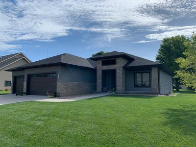 5908 Quail Ridge Ave, Hastings, NE, 68901