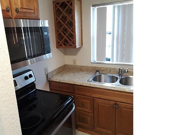 5th image of 3898 NW 207th St
