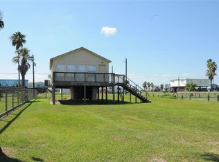 1018 Fort Velasco Dr, Surfside Beach, TX 77541