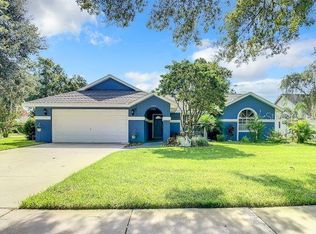 6504 Huntington Dr, Zephyrhills, FL 33542