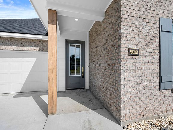3rd image of 9059 Parkway Dr