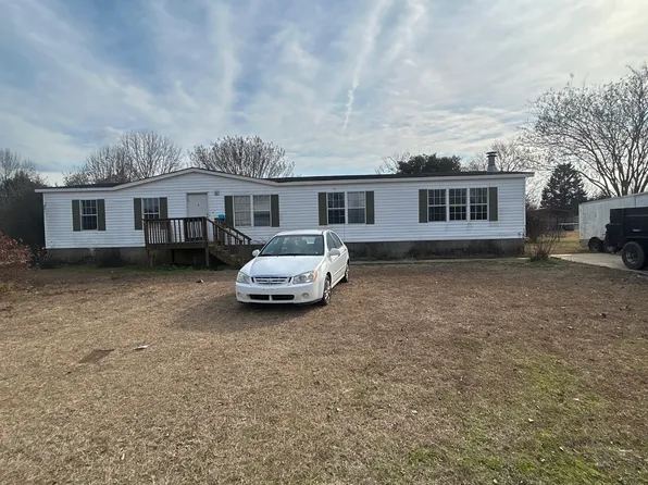 109 Belfair Dr, Byron, GA 31008