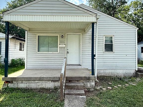 3rd image of 3236 Nicholas Ave