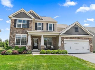 739 Rochester Ln, South Elgin, IL 60177