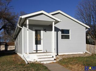 216 S 2nd St, Ceresco, NE 68017