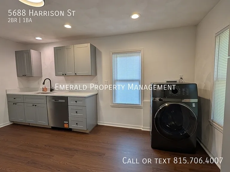 5688 Harrison St — Photo 10