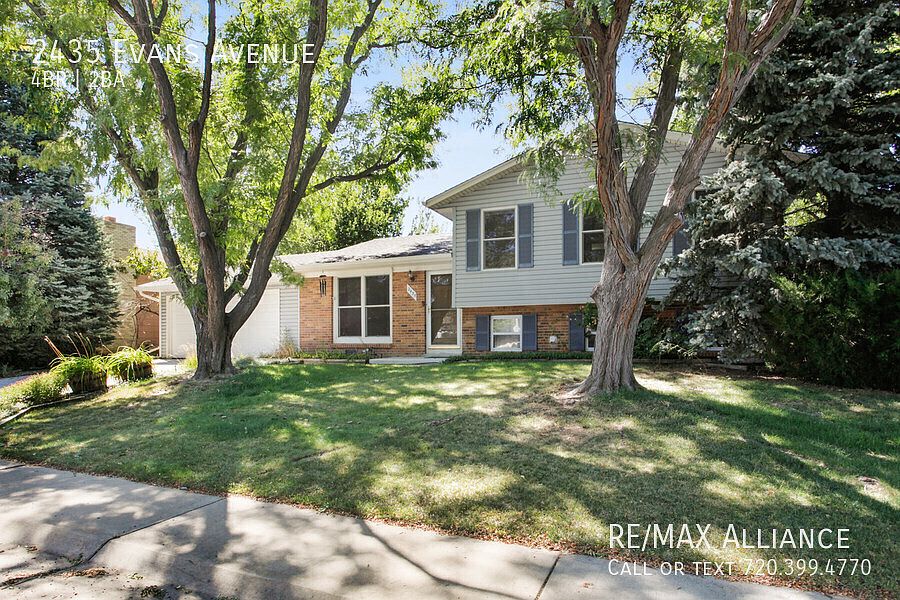 1st image of 2435 Evans Ave