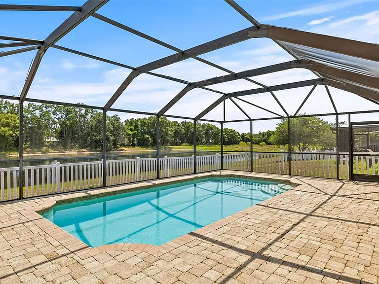 6322 Gondola Dr — Photo 20