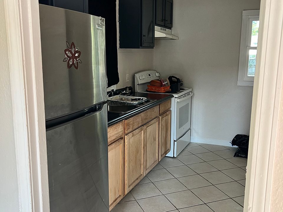 1st image of 2022 Medford Ave