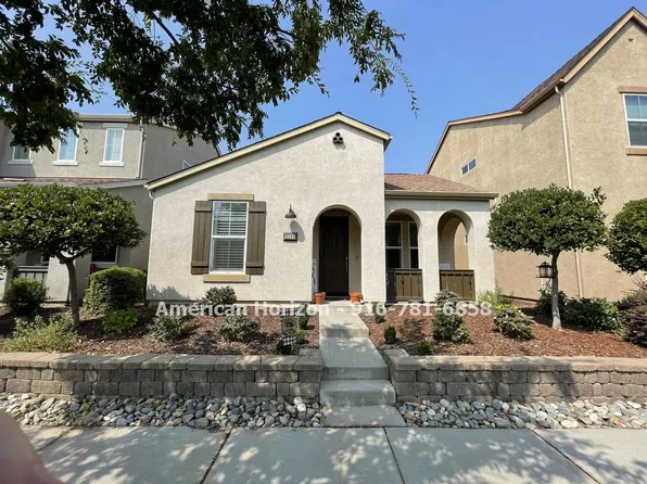 3209 Village Center Dr, Roseville, CA 95747