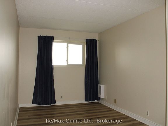3rd image of 610 William St S #404