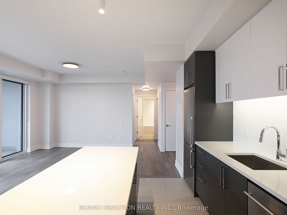 1st image of 2525 Bathurst St #514