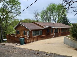 16222 Plum St, Eminence, MO 65466