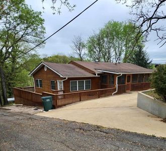 16222 Plum St, Eminence, MO, 65466