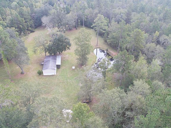4th image of 915 Breezewood Ln