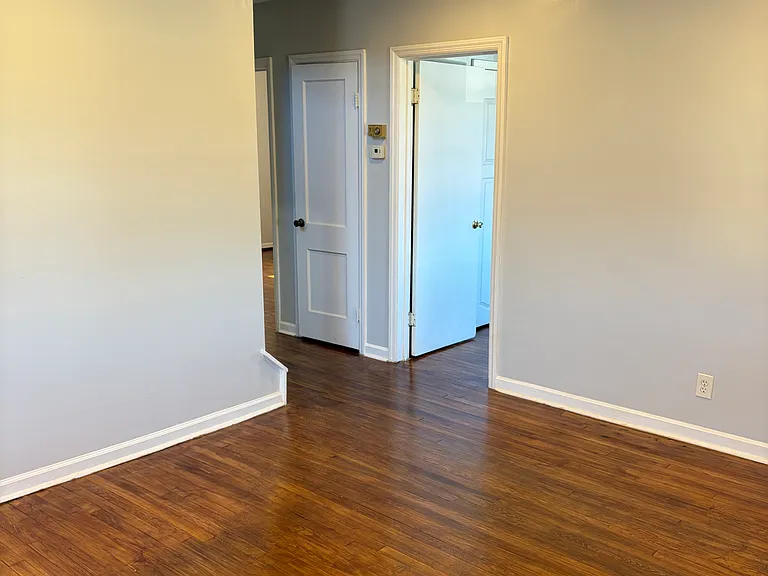 1718 Hunt Rd — Photo 5