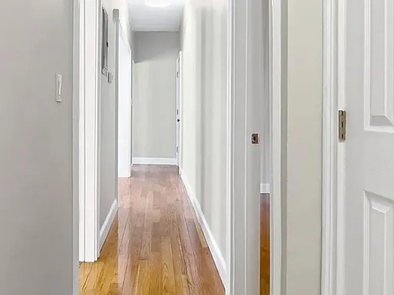 94 Winthrop St #2 — Photo 1