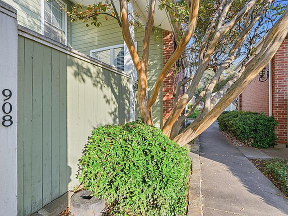 4th image of 6220 Bentwood Trl APT 908