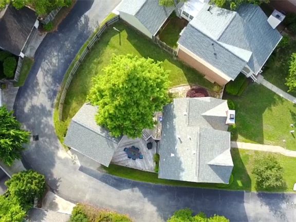 2nd image of 141 Cumberland Green Dr