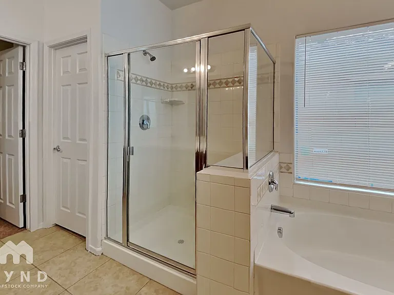9928 W Marguerite Ave — Photo 11
