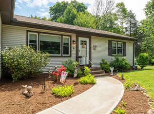 303 Sea Hill Rd, North Branford, CT 06471