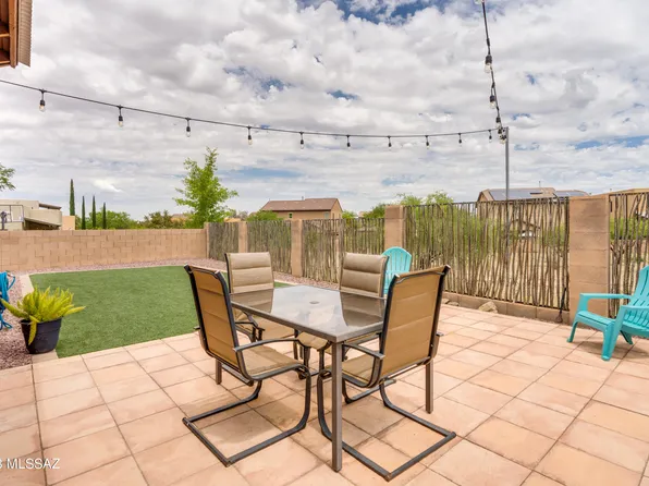 233 E Forrest Feezor St, Vail, AZ 85641