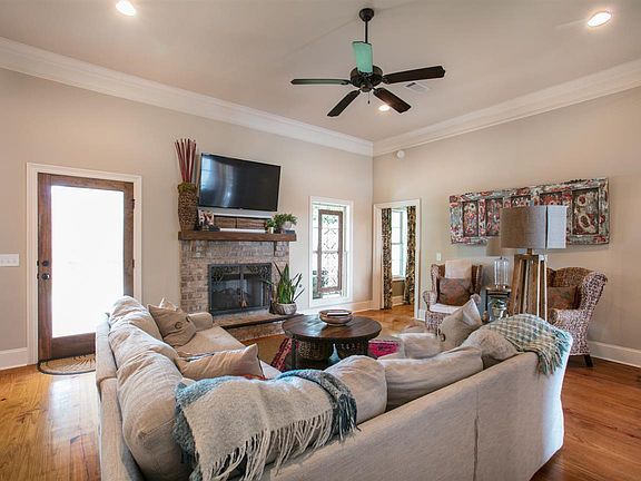 5th image of 172 Stillhouse Creek Dr