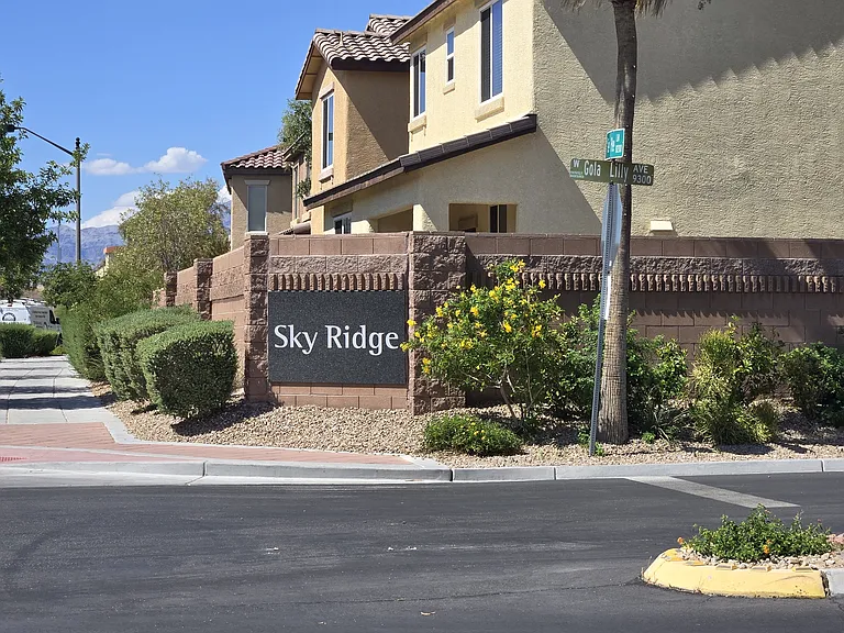 8237 Brilliant Pompon Pl — Photo 11