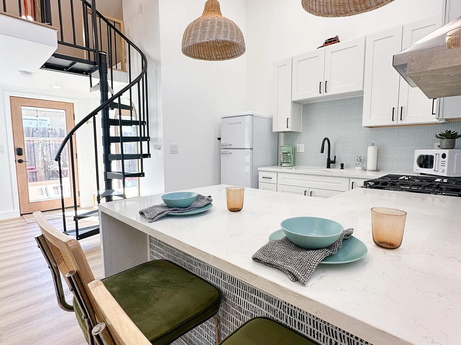 Studio, 1.0 bath, 400 sqft, $2,549 — Photo 4