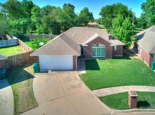 3447 Cobblestone Ct, Spencer, OK 73084