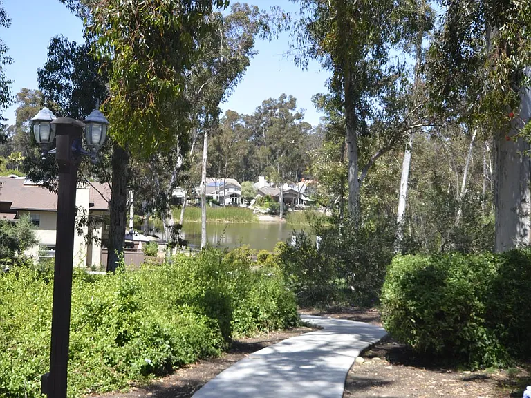 Hendrix Pond within 2 minute walk