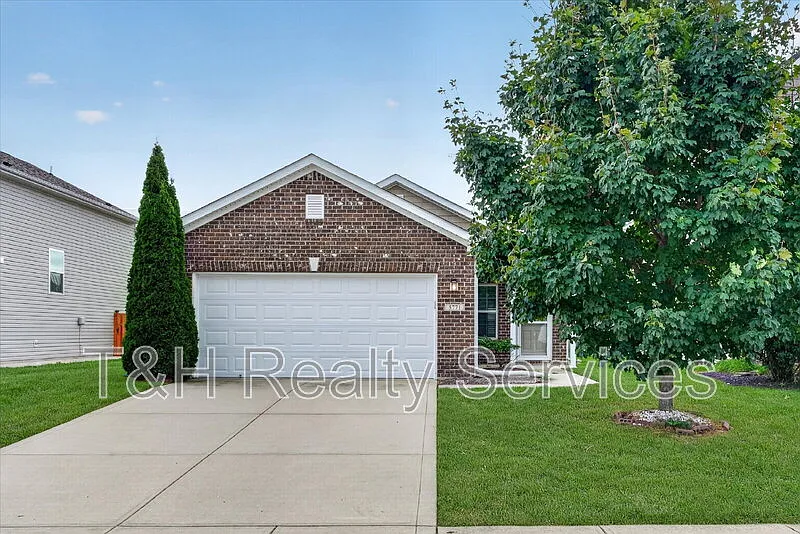 3 bed, 2.0 bath, 1275 sqft, $2,100 — Photo 4