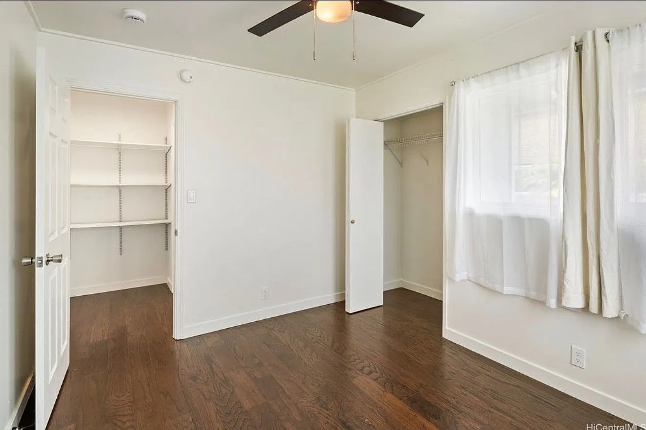 3 bed, 1100 sqft, $3,500 — Photo 4
