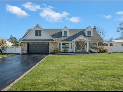 19 Radburn Drive, Commack, NY, 11725