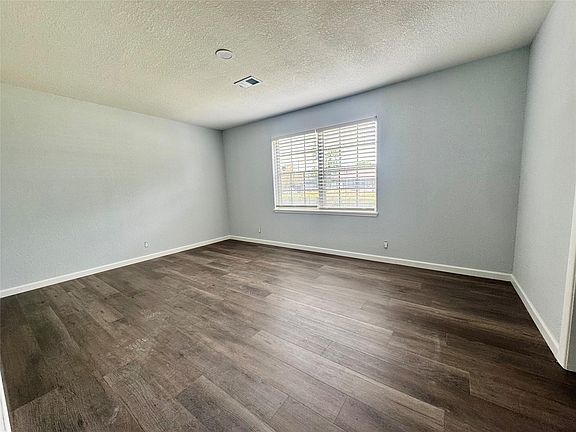 2nd image of 4131 Dacca Dr