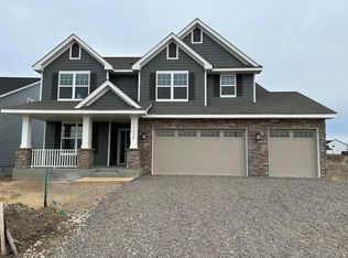 11238 Kingsview Ln N, Osseo, MN 55369