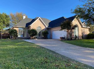 2409 N Hunter Place Ln, Arlington, TX 76006